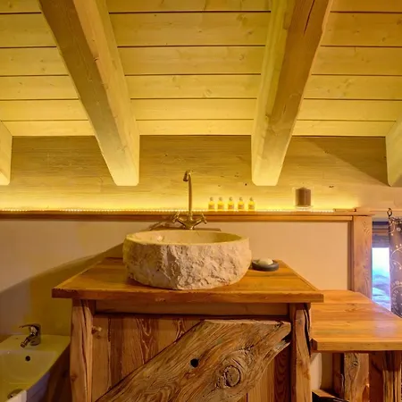 Les Fleurs D'aquilou Appartement Touraz
